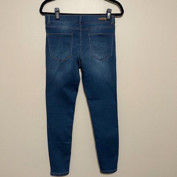 Almost Famous Midrise Jeans 7 - Picture 10 of 11